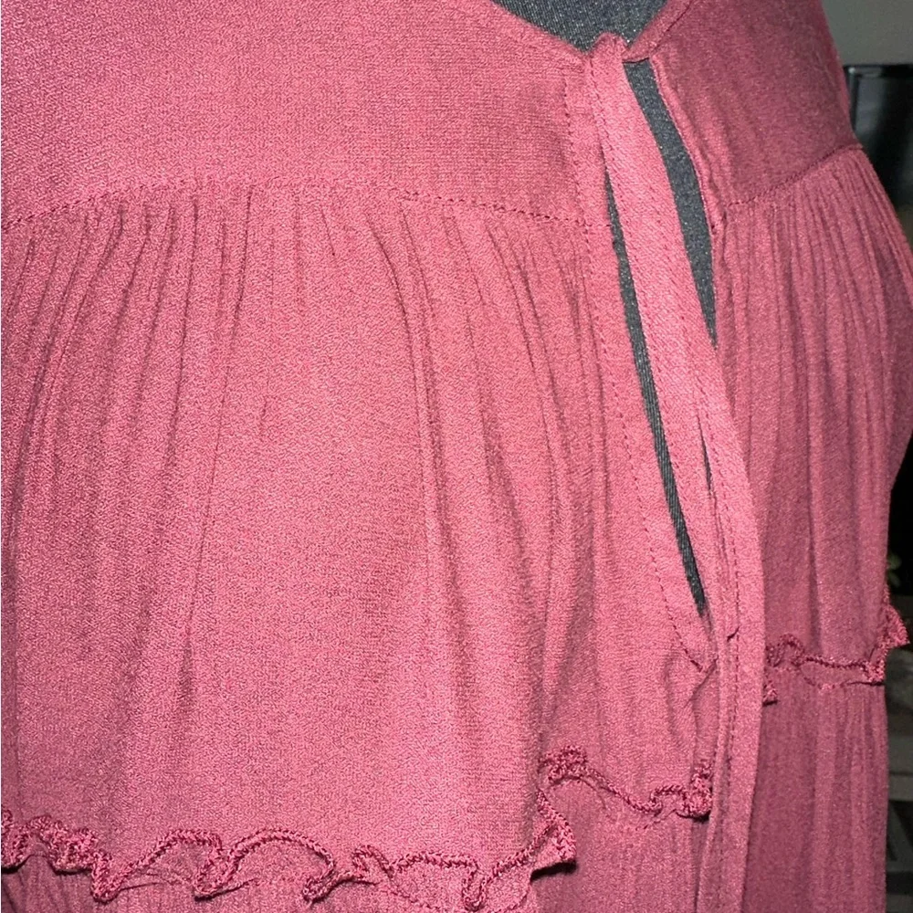 Free People Tiered Flowy Peasant Style Burgundy top size XS - Picture 3 of 13